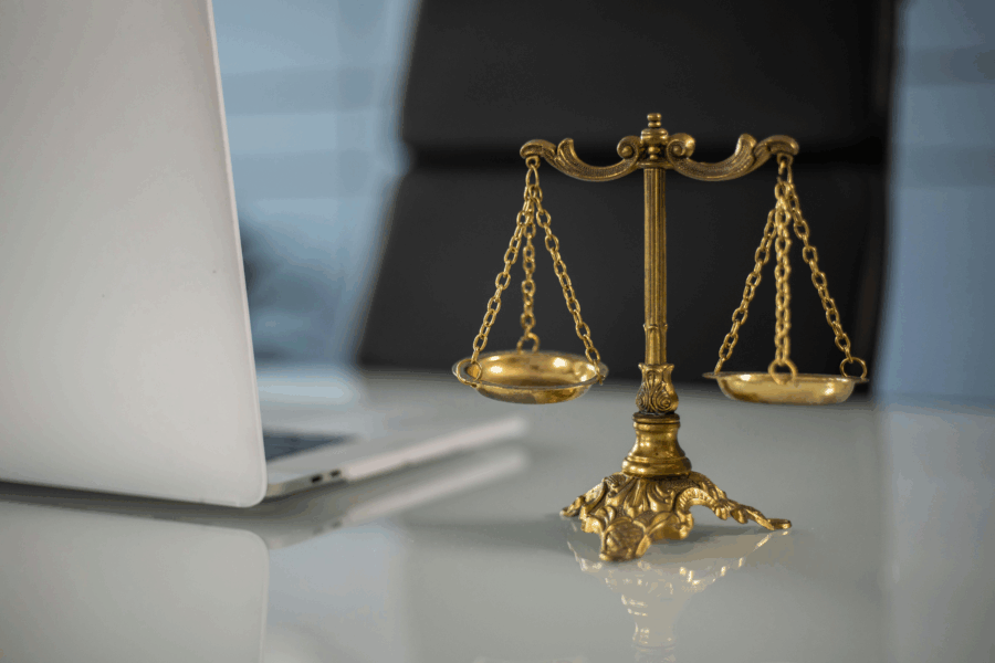 Top Qualities of Best Lawyer for Federal Criminal Defense Case